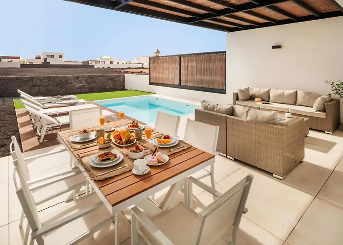 Villa Tarazet By Buenavilla *